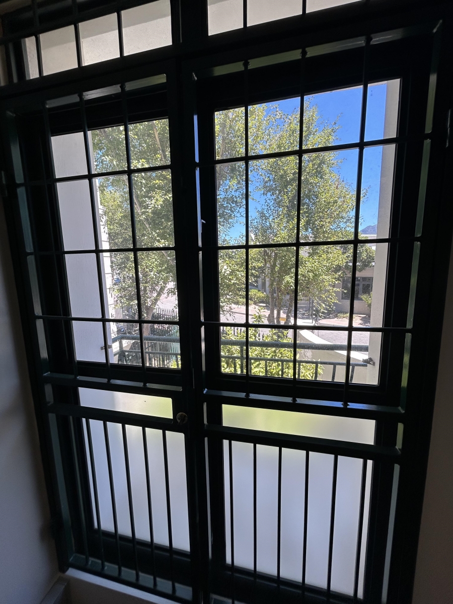 To Let Commercial Property for Rent in Tokai Western Cape